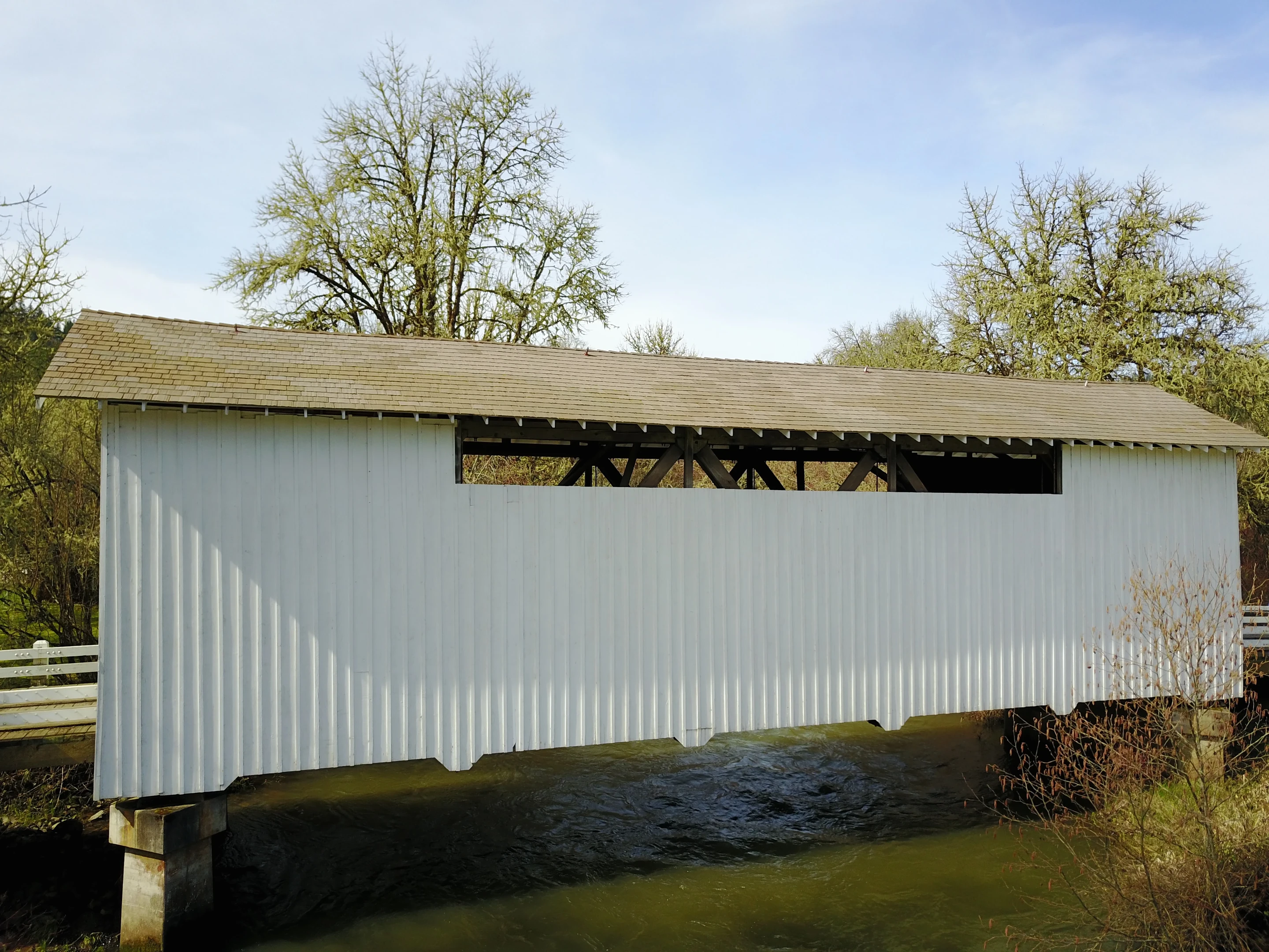 Harris Bridge — aerial approach